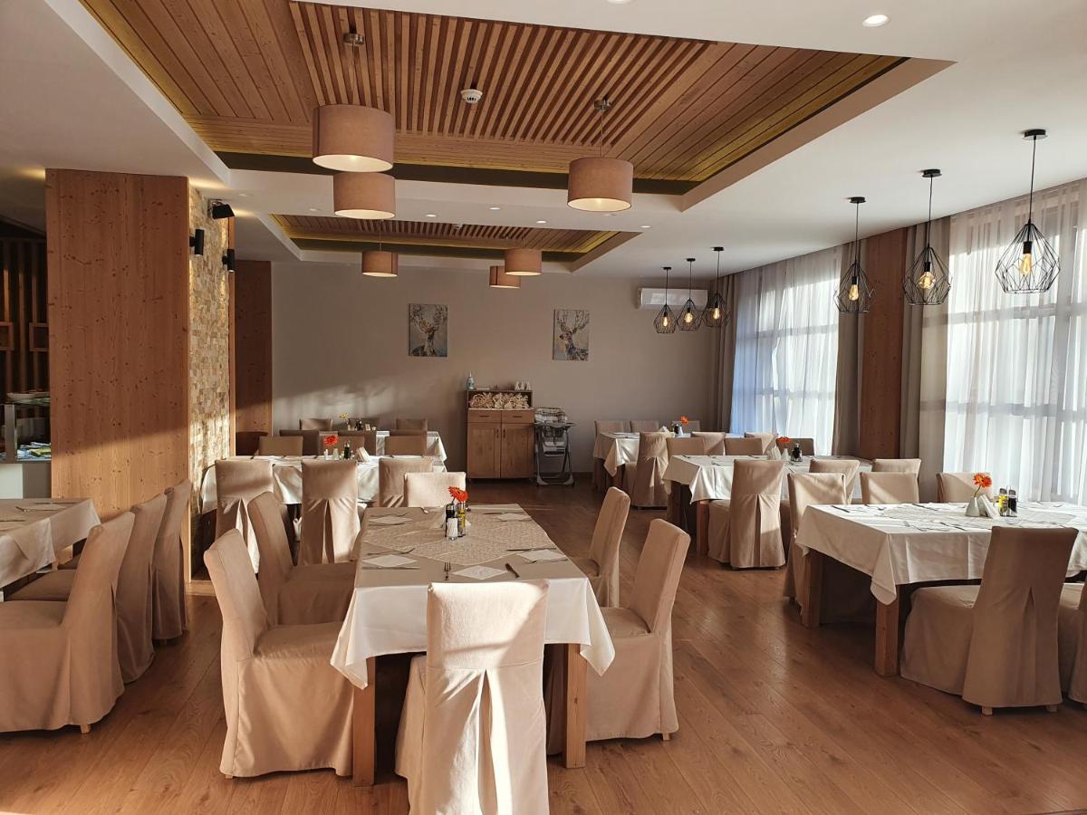 Monte Cervo Bio Hotel & Spa Covasna Bagian luar foto